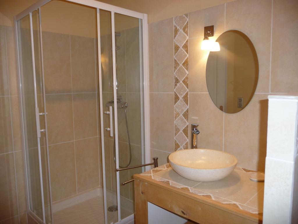 Gite la Fargue de Cabre Val-de-Sos Chambre photo